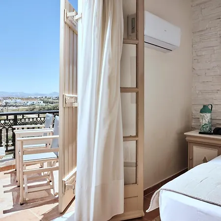 Otel Naxos Magic Village